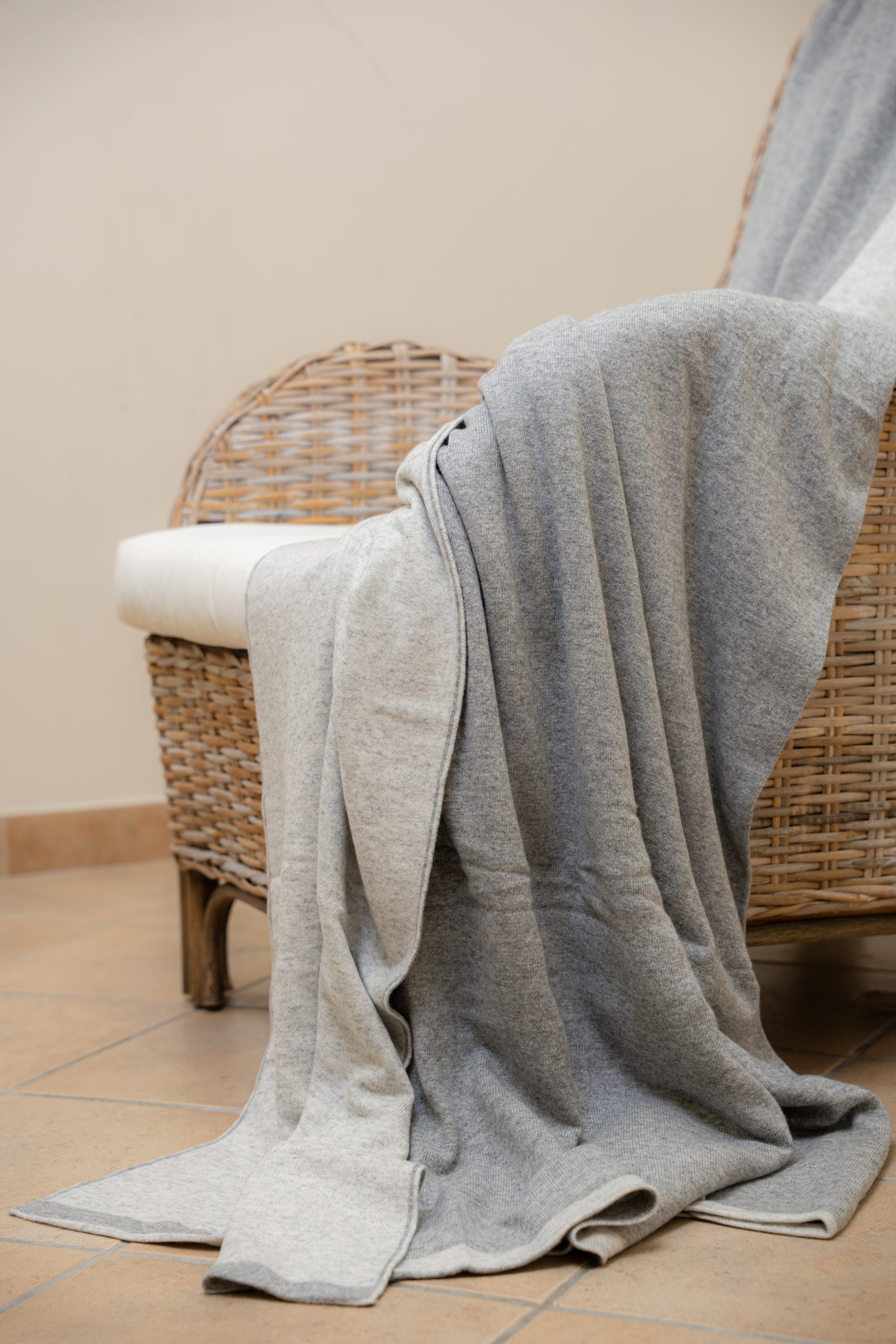 Coperta cashmere 100% artigianale italiano